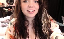 teen xlatinahotx flashing boobs on live webcam